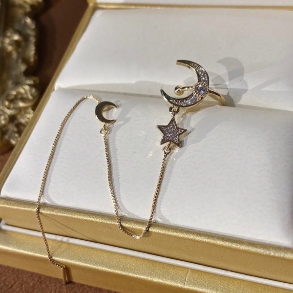 Brincos com Estrela e Lua Celestial