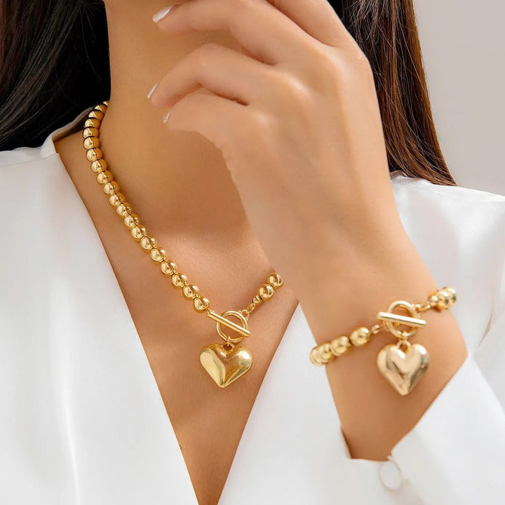 Conjunto de Joias de Contas com Fecho em Coração