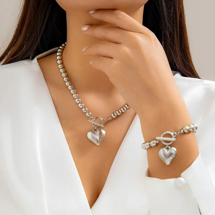Conjunto de Joias de Contas com Fecho em Coração