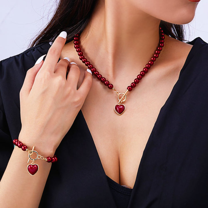 Conjunto de Joias de Contas com Fecho em Coração