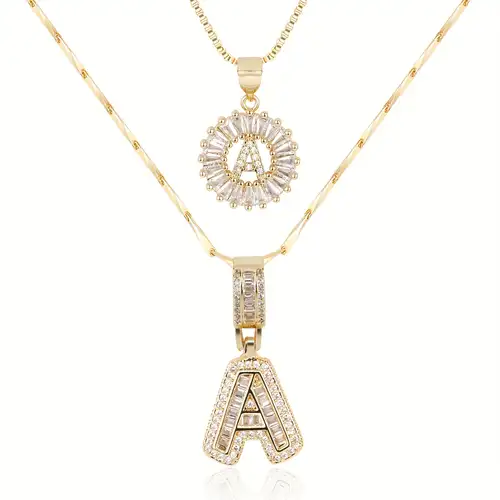Conjunto de Colares com Inicial e Moissanite | Ouro