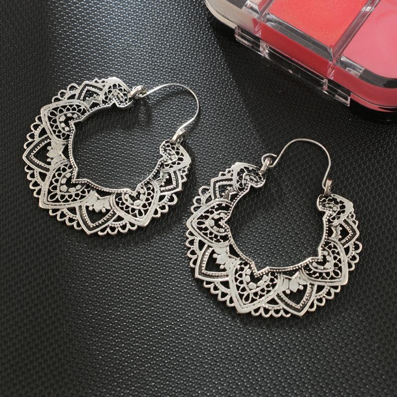 Argolas Boho com Lótus
