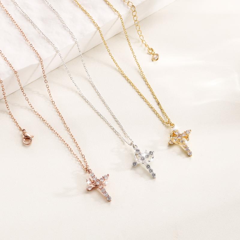 Colar com Coroa e Cruz