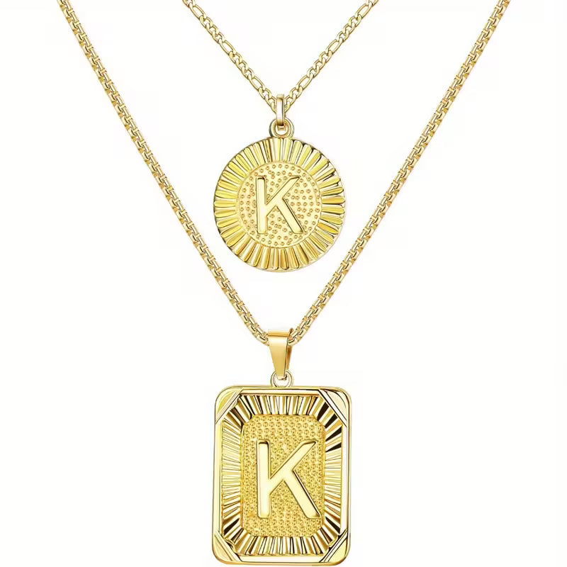 Conjunto de 2 Colares com Inicial 18K