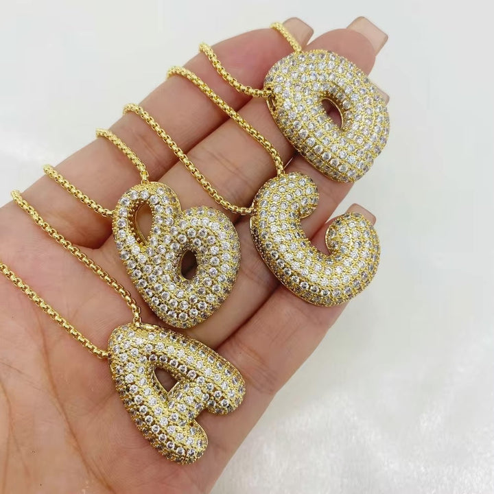 Colar Hailey com Inicial Bubble