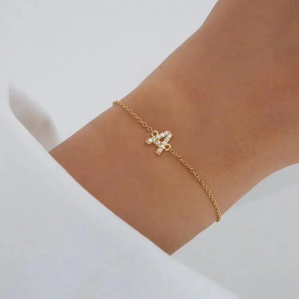 Pulseira de Corrente Delicada com Inicial