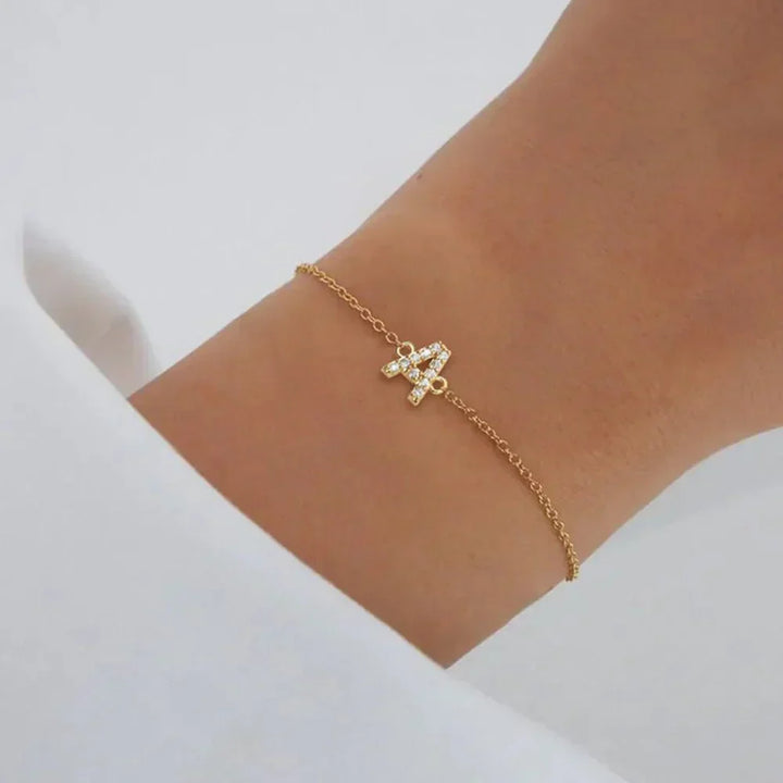 Pulseira de Corrente Delicada com Inicial