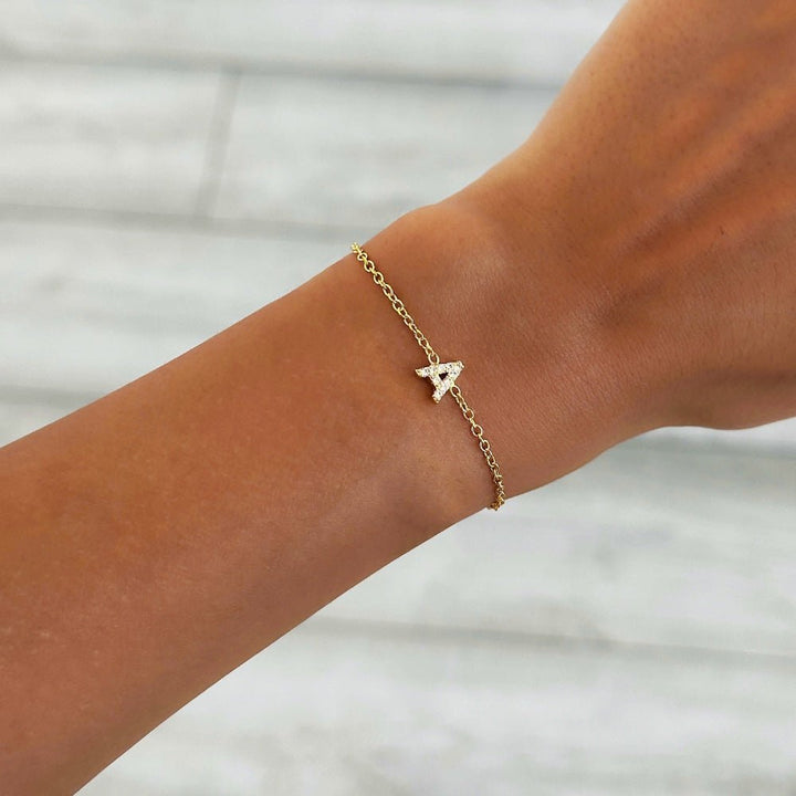 Pulseira de Corrente Delicada com Inicial