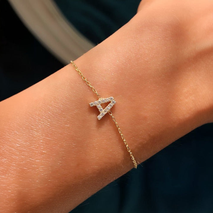 Pulseira de Corrente Delicada com Inicial