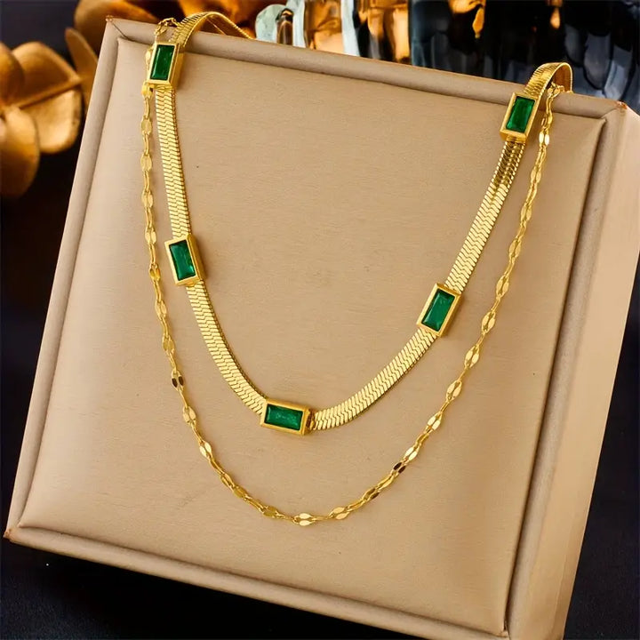 Colar Retro Dourado de Duas Camadas Sorella com Pedra Preciosa