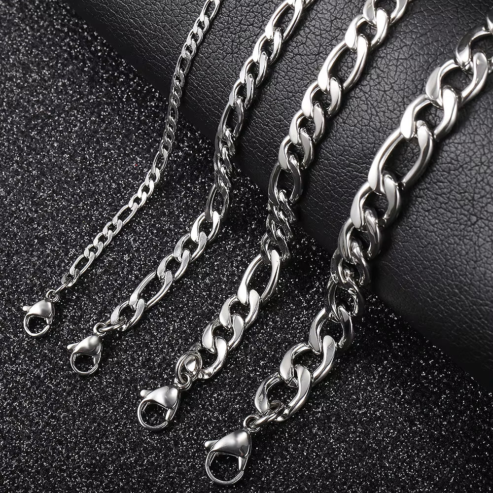 Pulseira com Corrente Figaro, Banhada a Ouro 14K