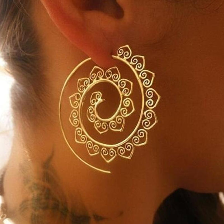 Brincos em Espiral Dourados e Prateados