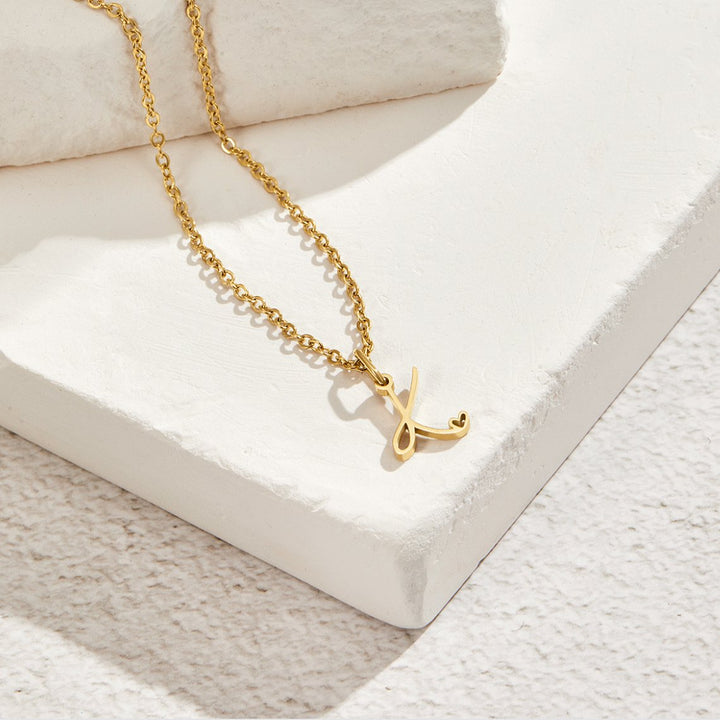 Colar Dourado com Coração e Letra