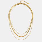 Colar Dourado Multicamadas
