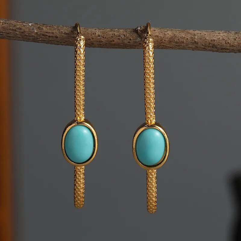 Brincos Dourados Elegantes com Turquesa