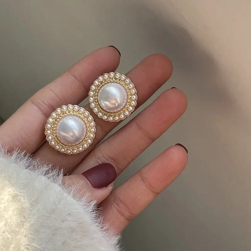 Brincos de Pérola Brilhantes e Elegantes