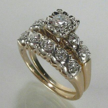 Anel Vintage Dourado Radiante