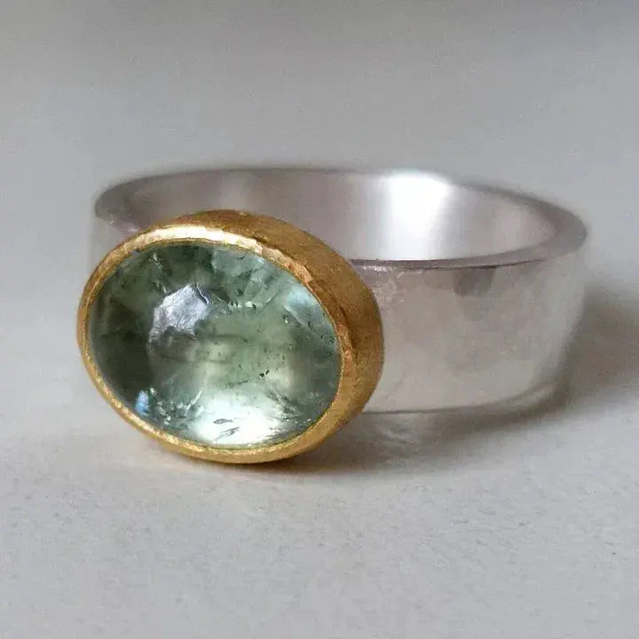 Anel Vintage Verde Feito à Mão