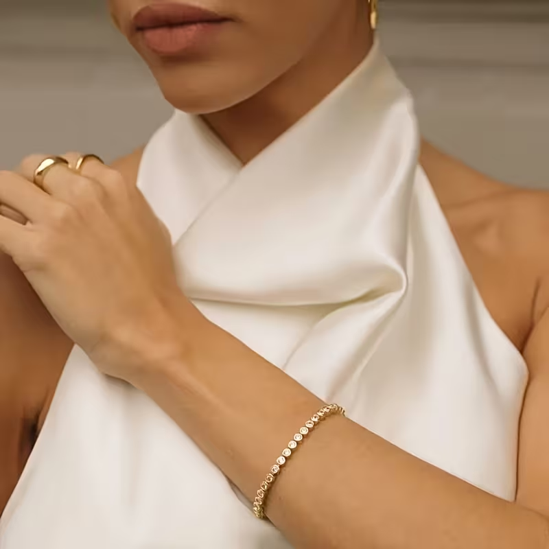 Pulseira Dourada com Cristais Redondos