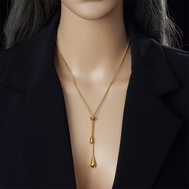 Conjunto Dourado de Joias Pendentes
