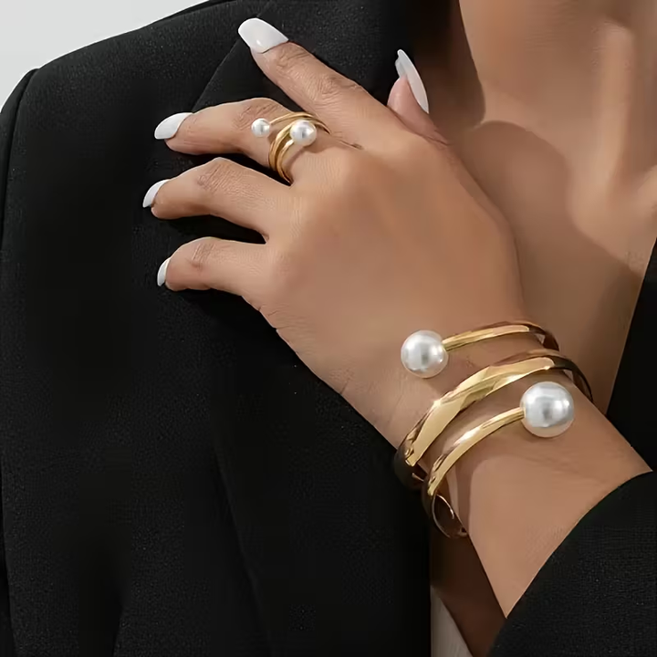 Conjunto de Pérolas Dourado de Luxo