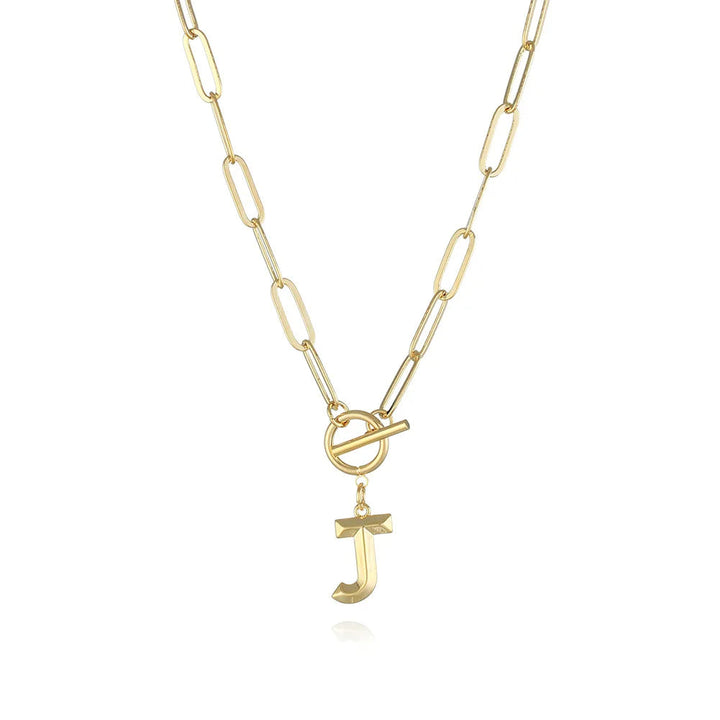 Colar com Inicial A–Z e Corrente Paperclip