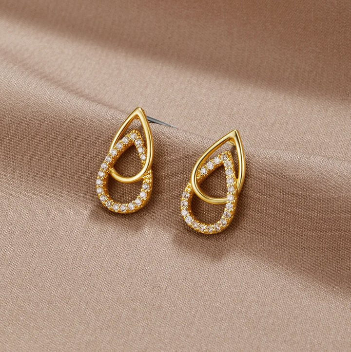 Brincos de Elos Lin em Forma de Gota