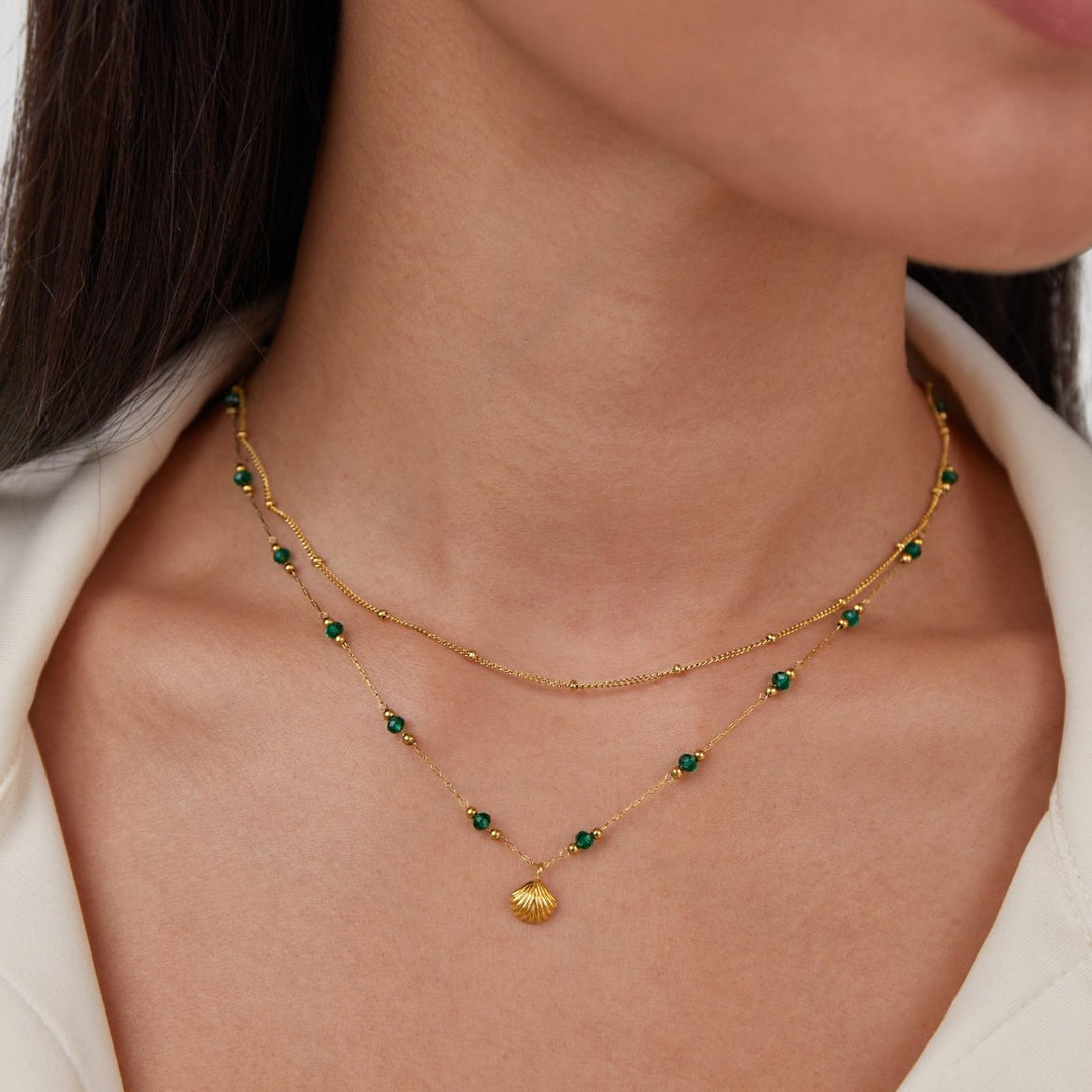 Colar Dourado Elegante Niyah