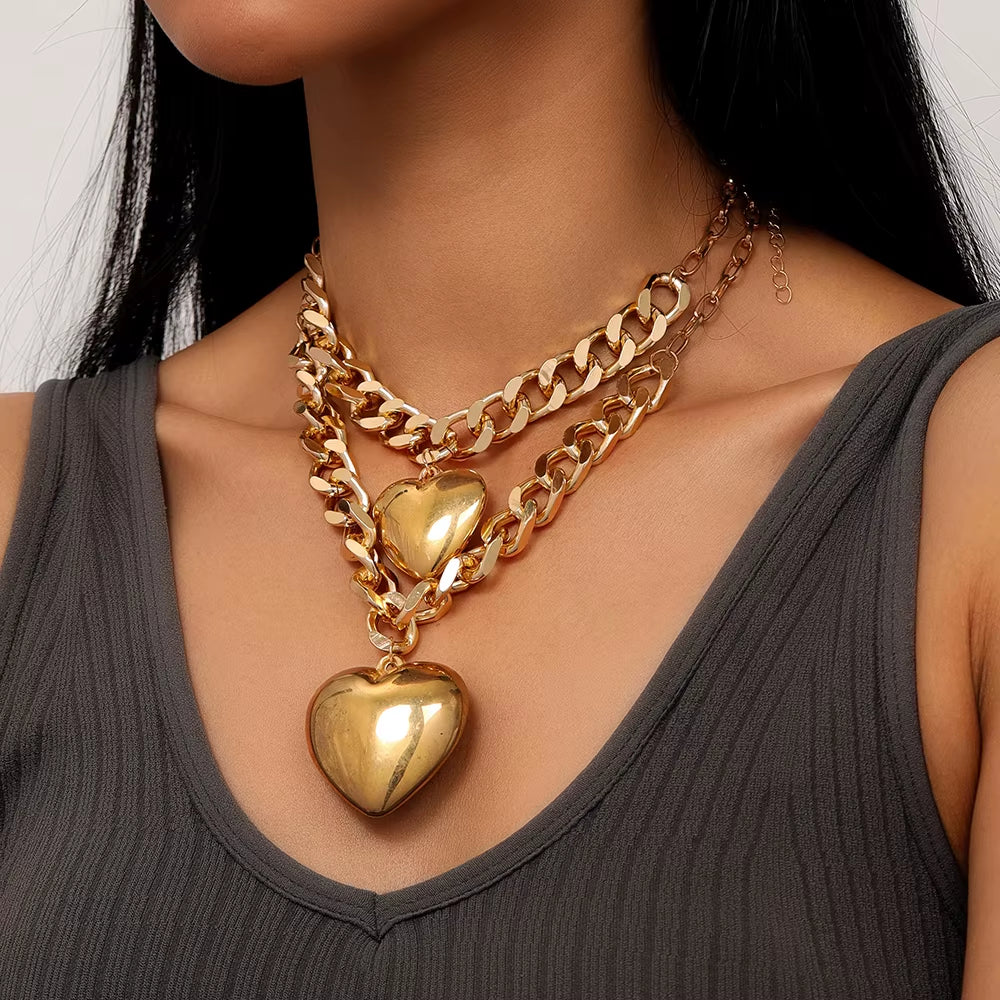 Conjunto de 2 Colares Marcantes com Coração Grande