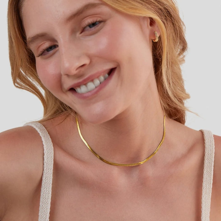 Colar Dourado com Corrente Cobra