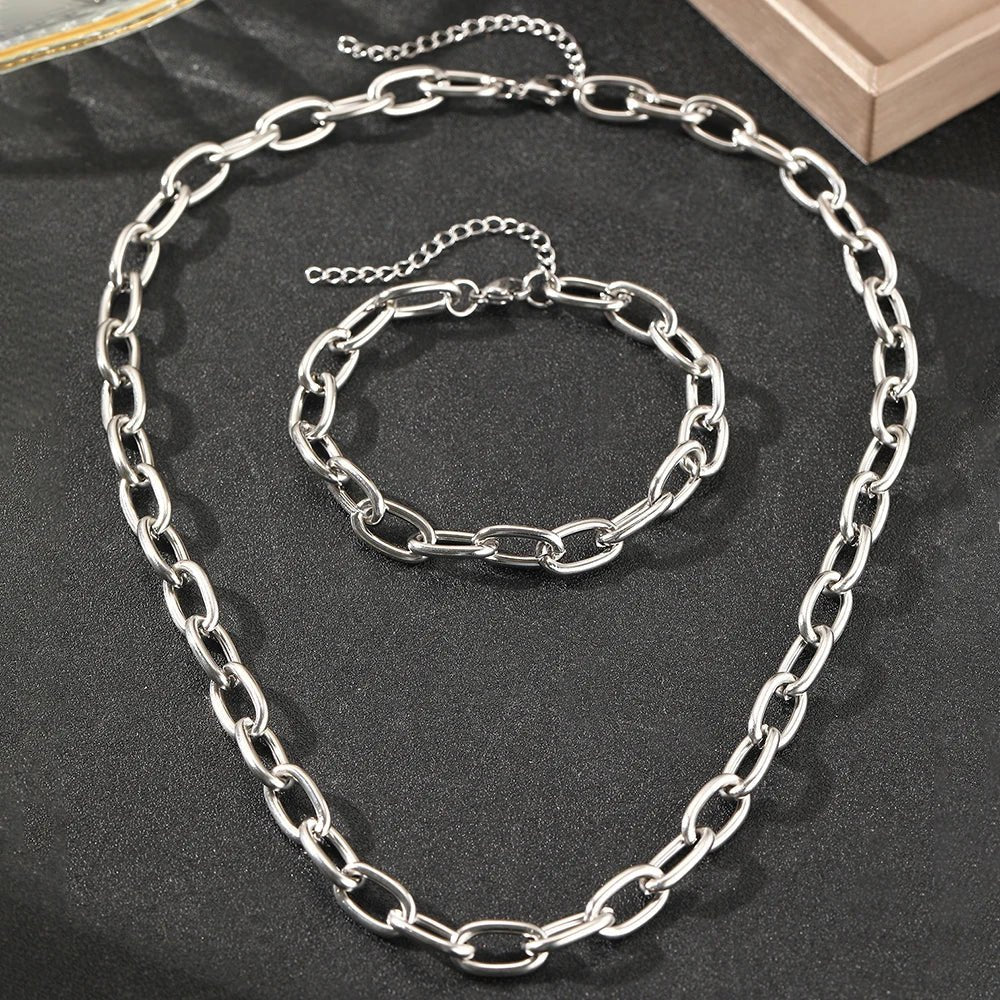 Conjunto de Colar e Pulseira Paperclip