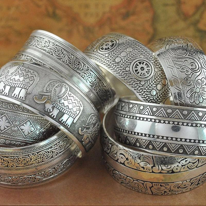 Pulseira Aberta Boho Prateada