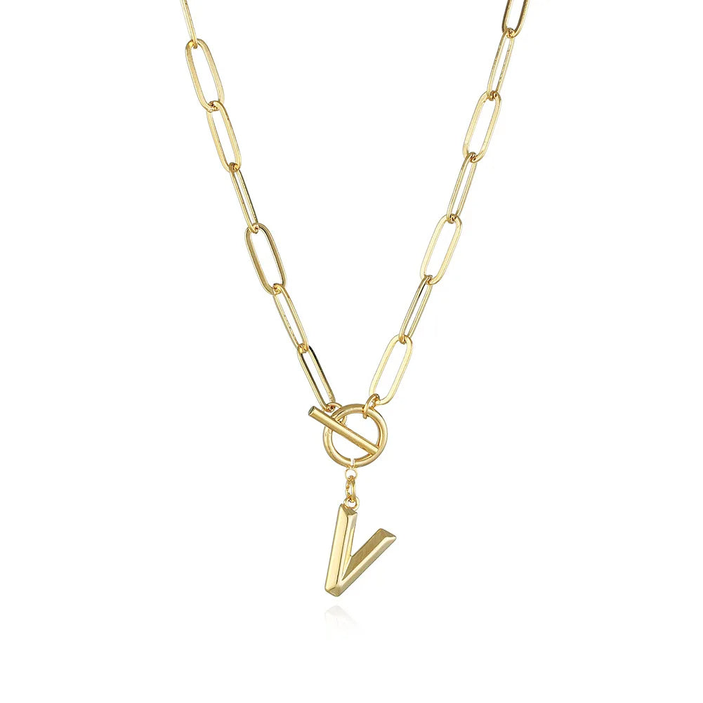 Colar com Inicial A–Z e Corrente Paperclip