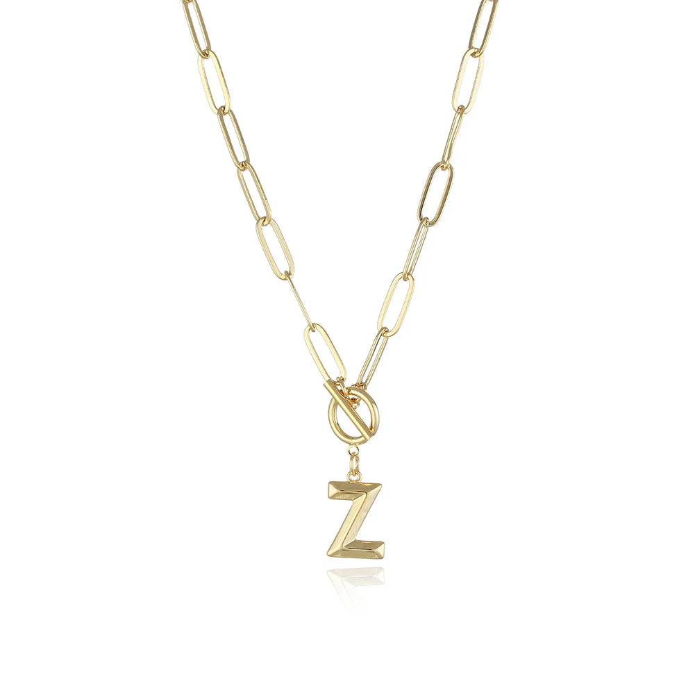 Colar com Inicial A–Z e Corrente Paperclip
